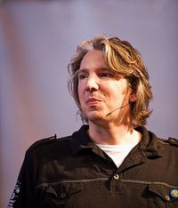 Edd China