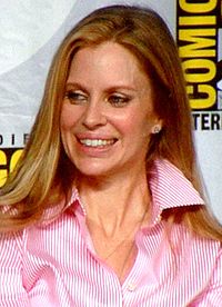 Kristin Bauer van Straten