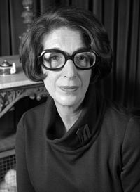 Marjorie Proops