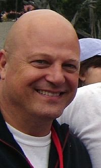 Michael Chiklis