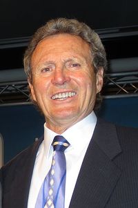 Paul Henderson