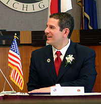 Virgil Bernero